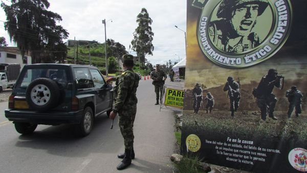 EJERCITO EN PANAMERICANA