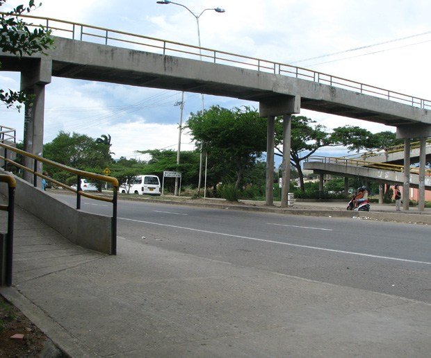 PUENTE PEATONAL 2